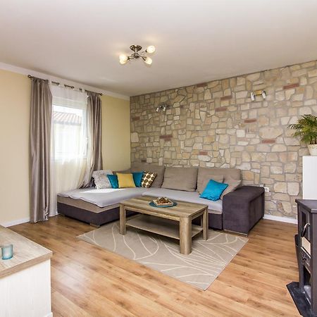 דירות PUY Apartman Maxim מראה חיצוני תמונה