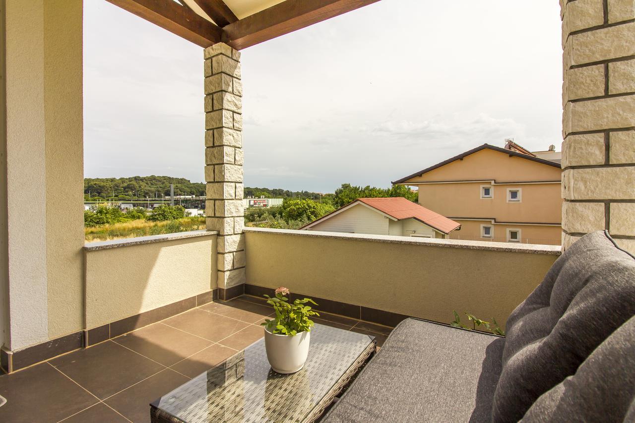 דירות PUY Apartman Maxim מראה חיצוני תמונה