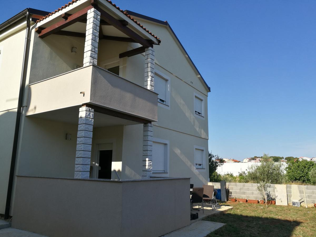 דירות PUY Apartman Maxim מראה חיצוני תמונה